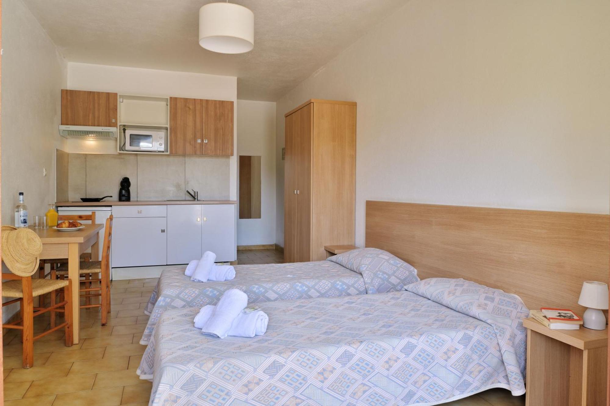 פורטיסיו Motel De Porticcio מראה חיצוני תמונה