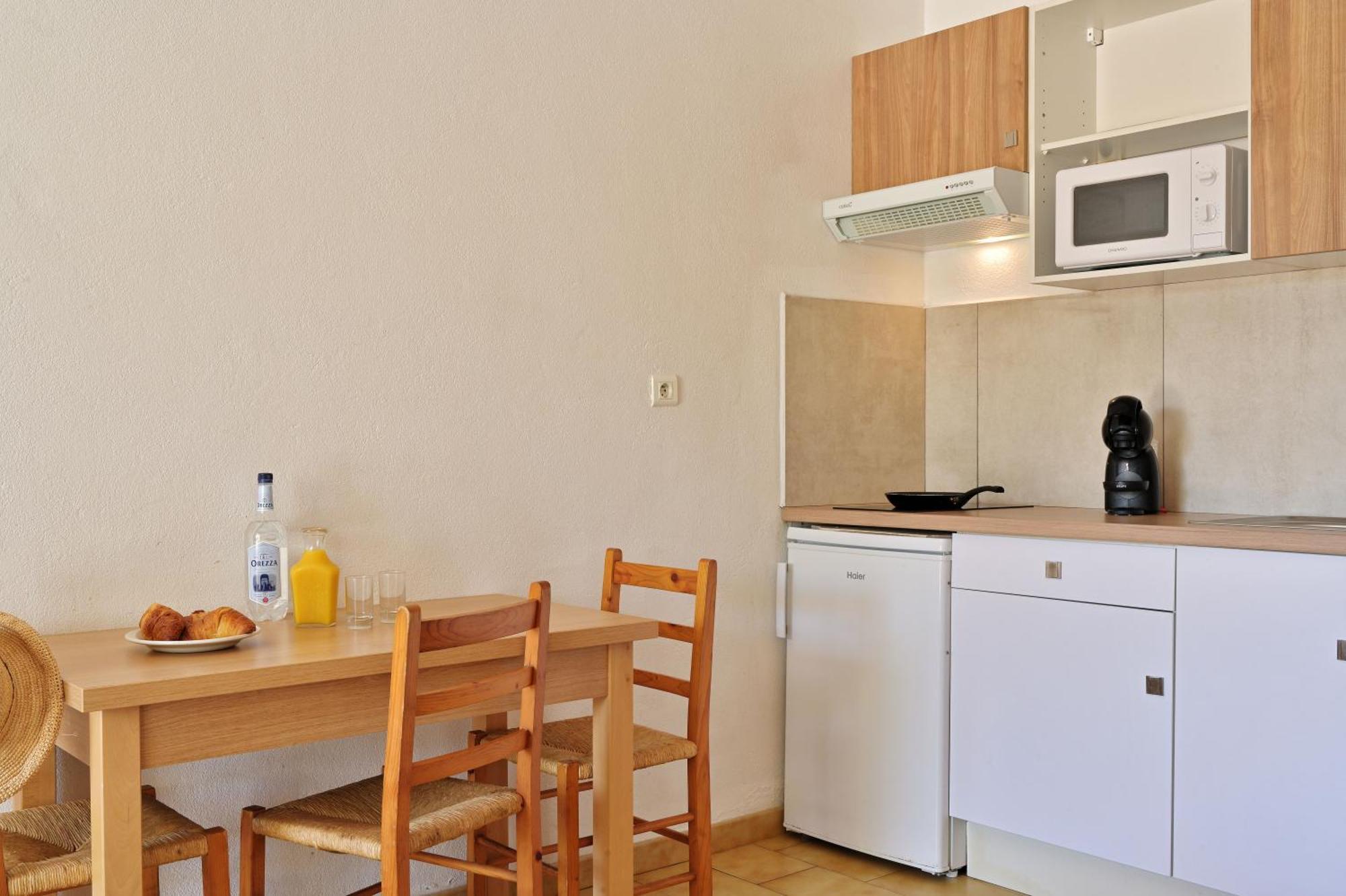 פורטיסיו Motel De Porticcio מראה חיצוני תמונה